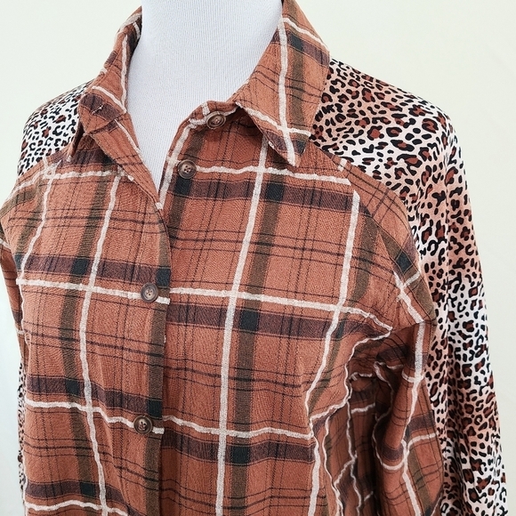 Loveriche Leopard plaid button down shirt brown - Picture 3 of 5